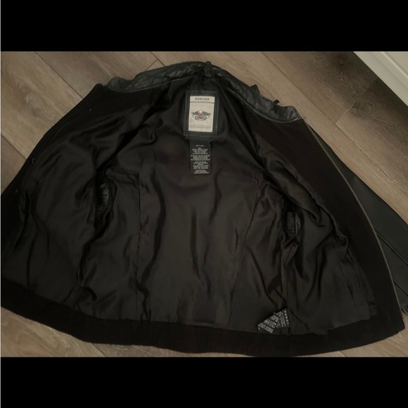 Harley Davidson motorcycle jacket - Picture 3 of 7